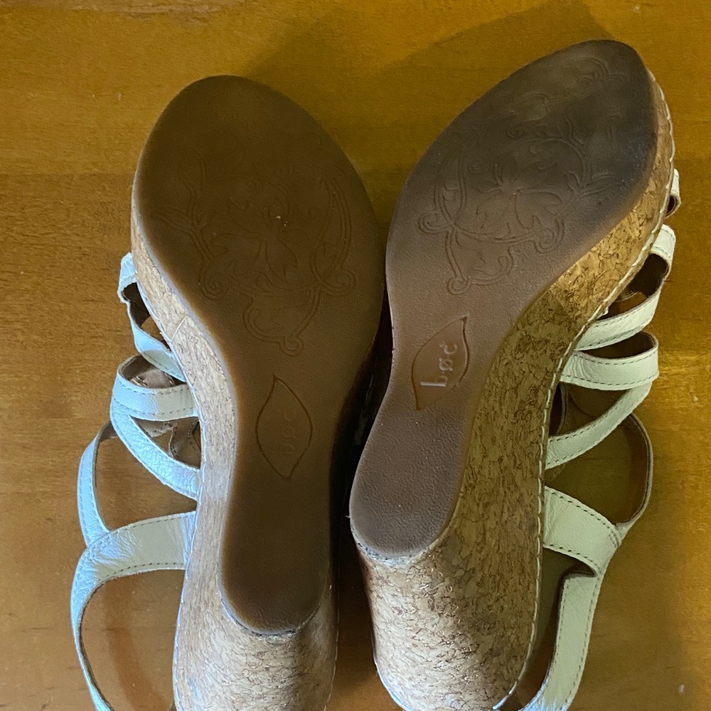 BOC Women's White Sandals - Picture 4 of 9